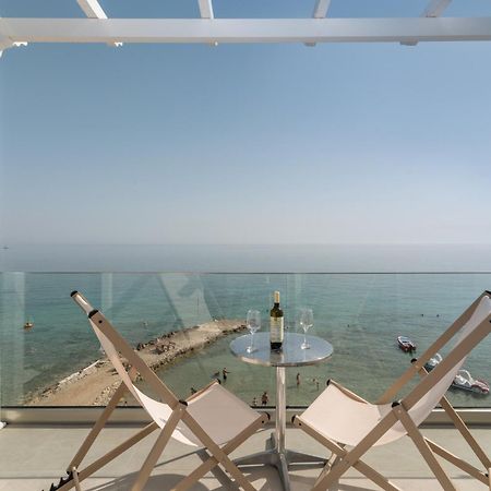 Golden Coast Resort Kypseli ภายนอก รูปภาพ